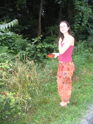 Mich in Bluemont, picking berries