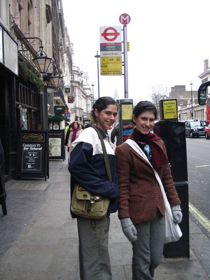 Rosie, Alice, Bus stop