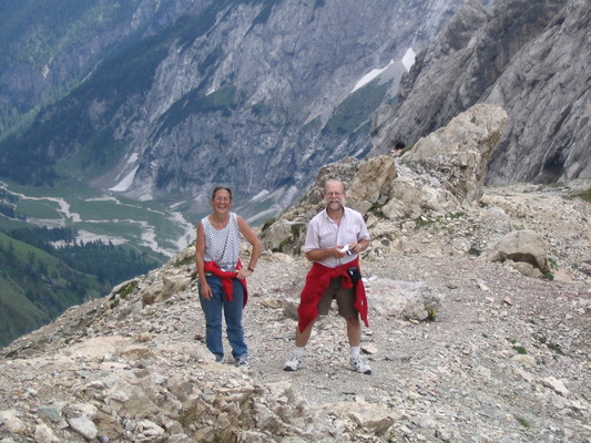 Suzie, Lee; Ombretto Pass